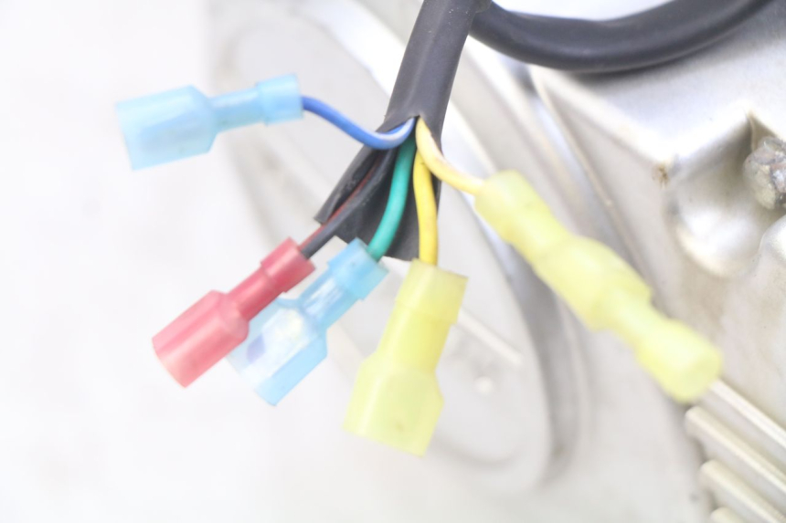 photo de MOTOR ZHEJIANG XMOTOS XB-81 50 - Detalles de los puntos de fijación