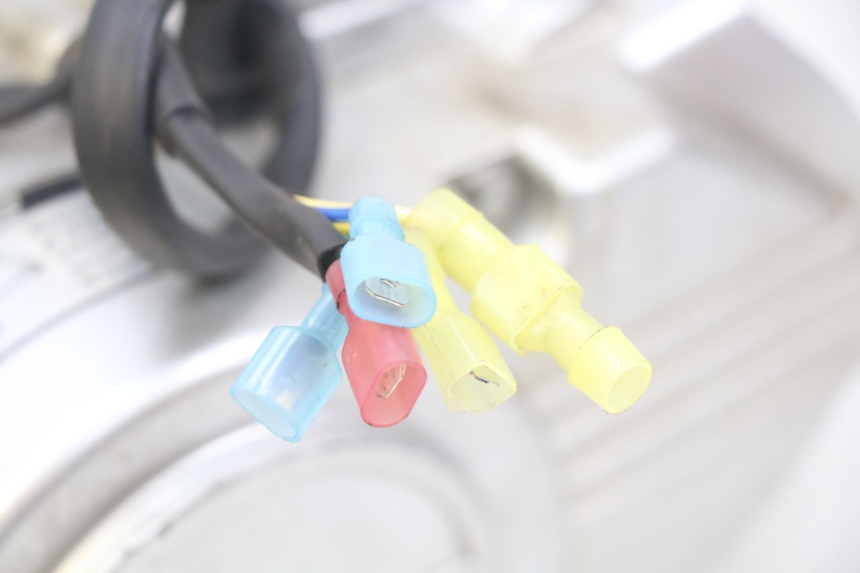 photo de MOTOR ZHEJIANG XMOTOS XB-81 50 - Estado de la superficie y material