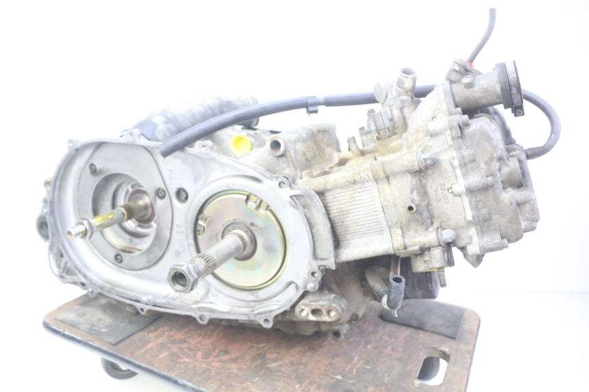 photo de MOTOR YAMAHA XP T-MAX TMAX ABS 500 (2004 - 2007) - Enfoque en la estructura