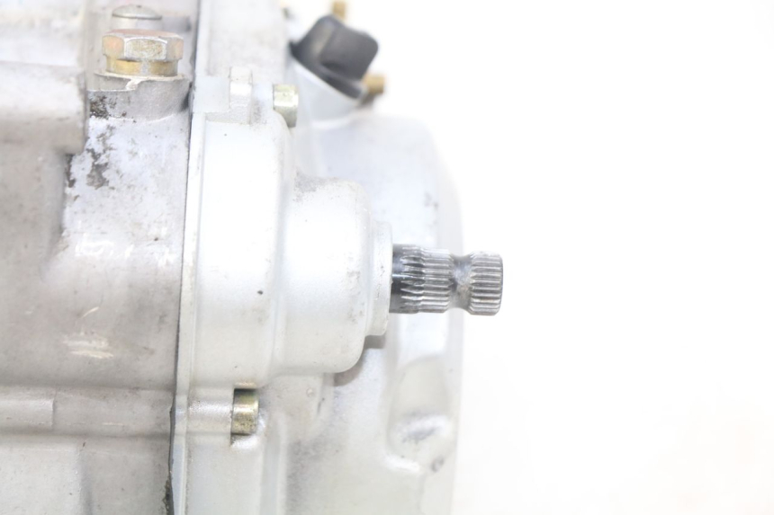 photo de MOTOR PEUGEOT XP6 50 (1997 - 2003) - Zoom sobre los componentes