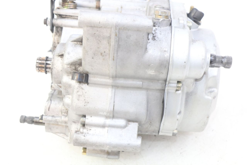 photo de MOTOR PEUGEOT XP6 50 (1997 - 2003) - Primer plano de alta resolución