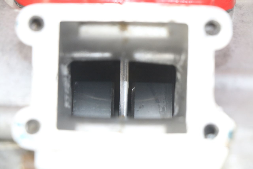 photo de MOTOR PEUGEOT XP6 50 (1997 - 2003) - Zoom estado de uso