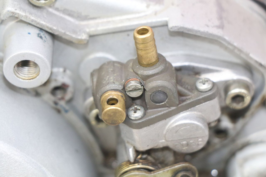 photo de MOTOR PEUGEOT XP6 50 (1997 - 2003) - Estado de la superficie y material