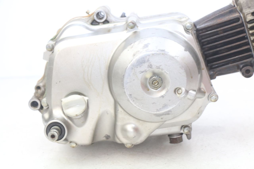 photo de MOTOR HONDA XR 70 (1997 - 2003) - Estado de la superficie y material