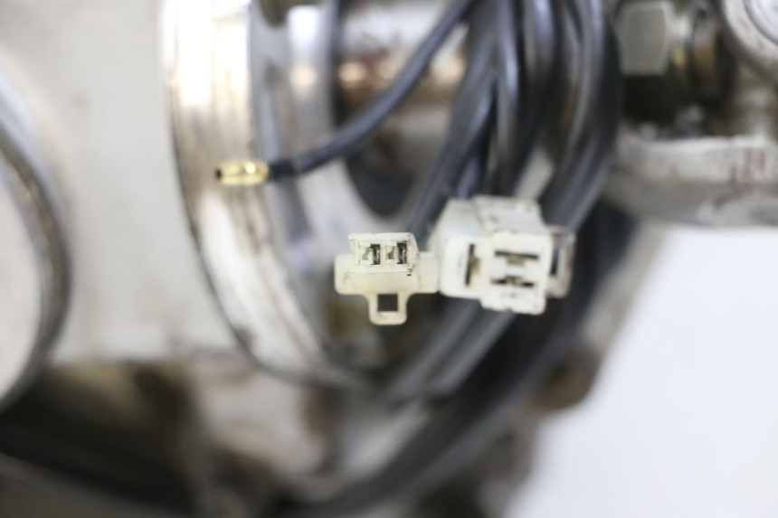 photo de MOTOR YAMAHA XVS DRAG STAR DRAGSTAR 650 (1997 - 2007) - Detalles de los puntos de fijación