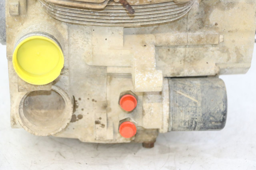 photo de MOTOR YAMAHA YFM BRUIN 350 (2003 - 2009) - Estado de la superficie y material