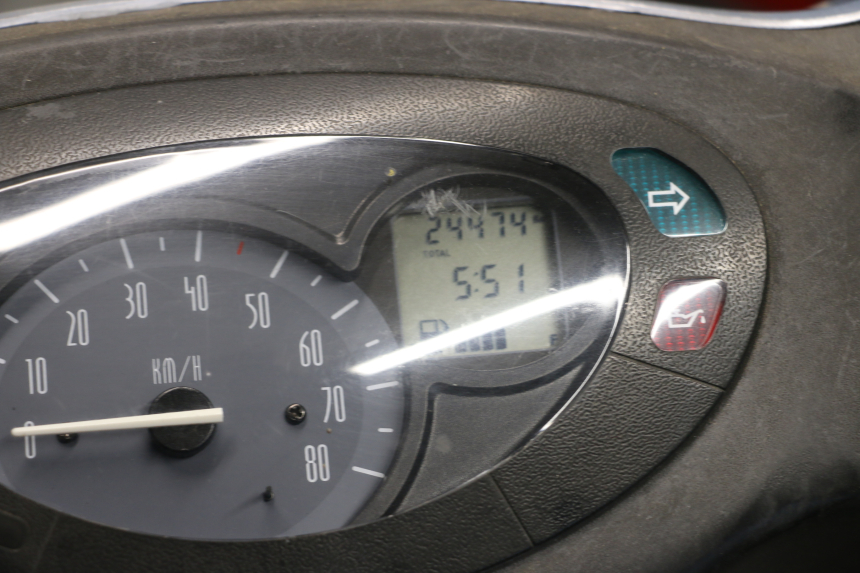 photo de MOTOR YAMAHA YN NEO'S 50 (1997 - 2004) - Ángulo de visión alternativo