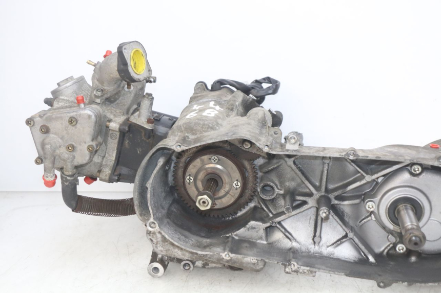 photo de MOTOR YAMAHA YP MAJESTY 125 (2007 - 2010) - Enfoque en la estructura