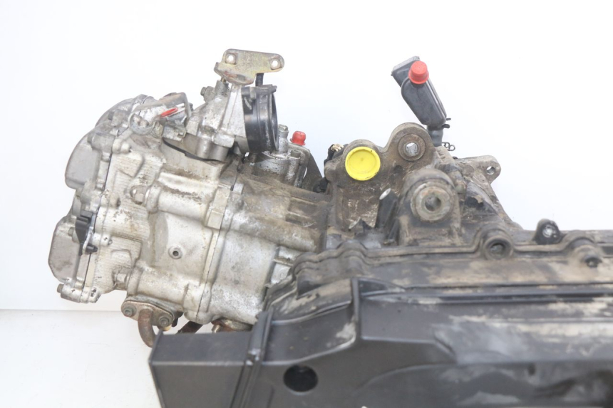 photo de MOTOR YAMAHA YP MAJESTY 400 (2004 - 2008) - Primer plano de alta resolución