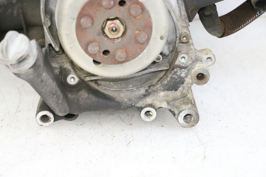 photo de MOTOR YAMAHA YP MAJESTY 125 (2002 - 2006) - Otra vista del artículo