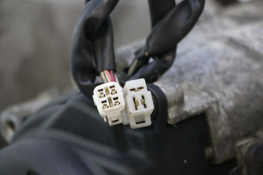 photo de MOTOR YAMAHA YP MAJESTY 125 (2007 - 2010) - Enfoque en la estructura