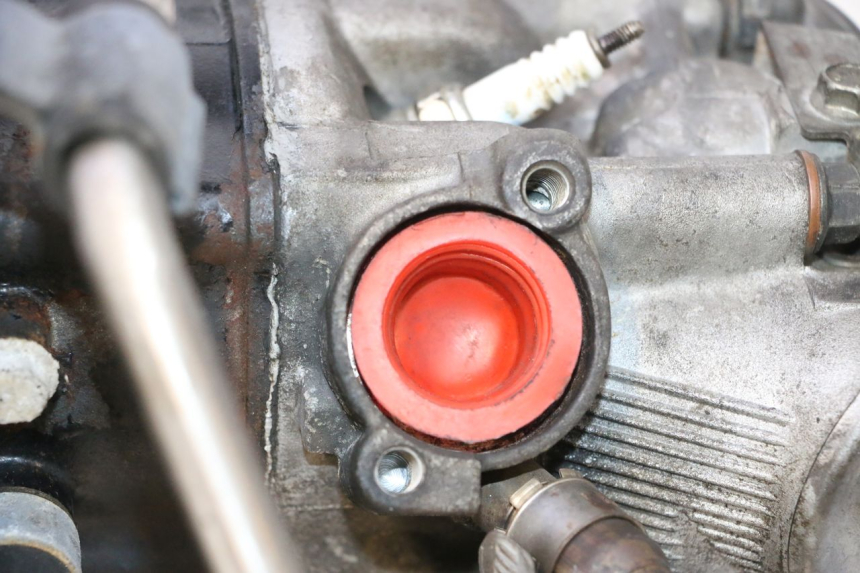 photo de MOTOR YAMAHA YP MAJESTY 125 (2007 - 2010) - Detalles de los puntos de fijación