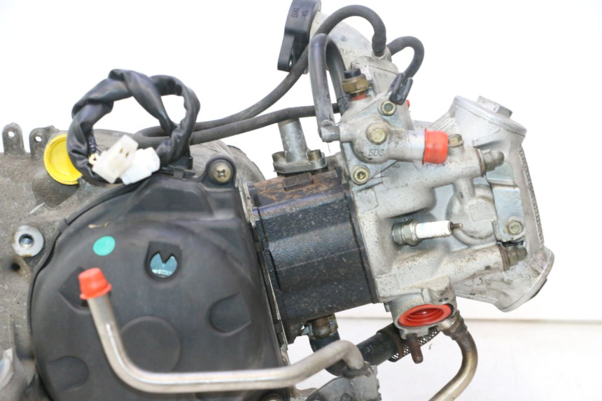 photo de MOTOR YAMAHA YP MAJESTY 125 (2002 - 2006) - Zoom sobre los componentes
