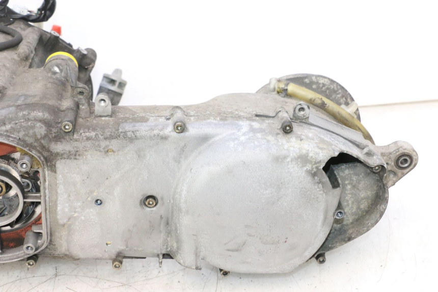 photo de MOTOR YAMAHA YP MAJESTY 125 (2002 - 2006) - Detalles de los puntos de fijación