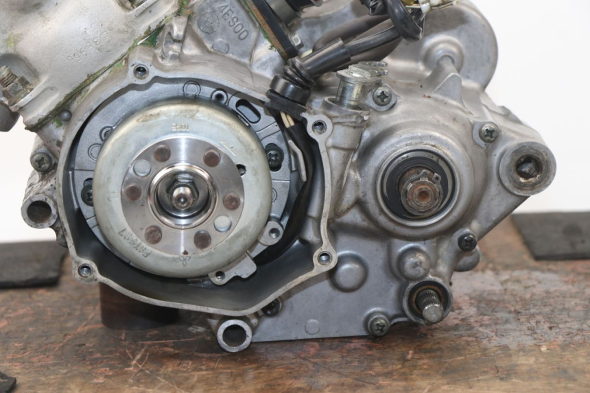 photo de MOTOR YAMAHA YZ 80 (1998 - 2001) - Detalles de los puntos de fijación