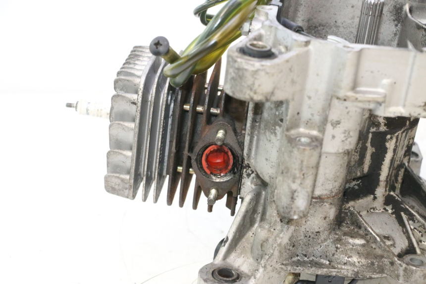 photo de MOTOR PIAGGIO ZIP 2T 50 (2009 - 2019) - Estado de la superficie y material