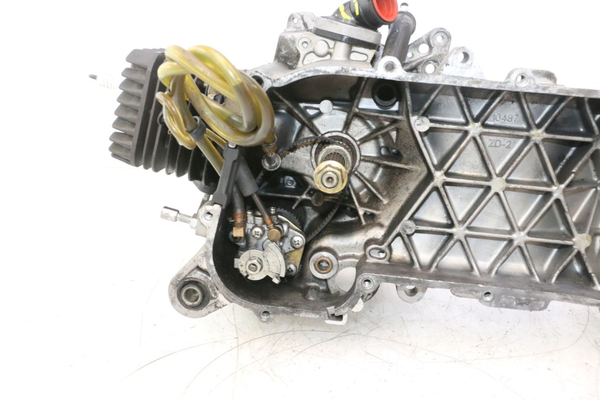 photo de MOTOR PIAGGIO ZIP 2T 50 (2009 - 2019) - Enfoque en la estructura