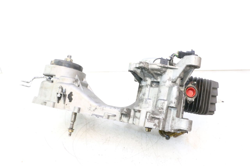 photo de MOTOR PIAGGIO ZIP 2T 50 (2009 - 2019) - Otra perspectiva