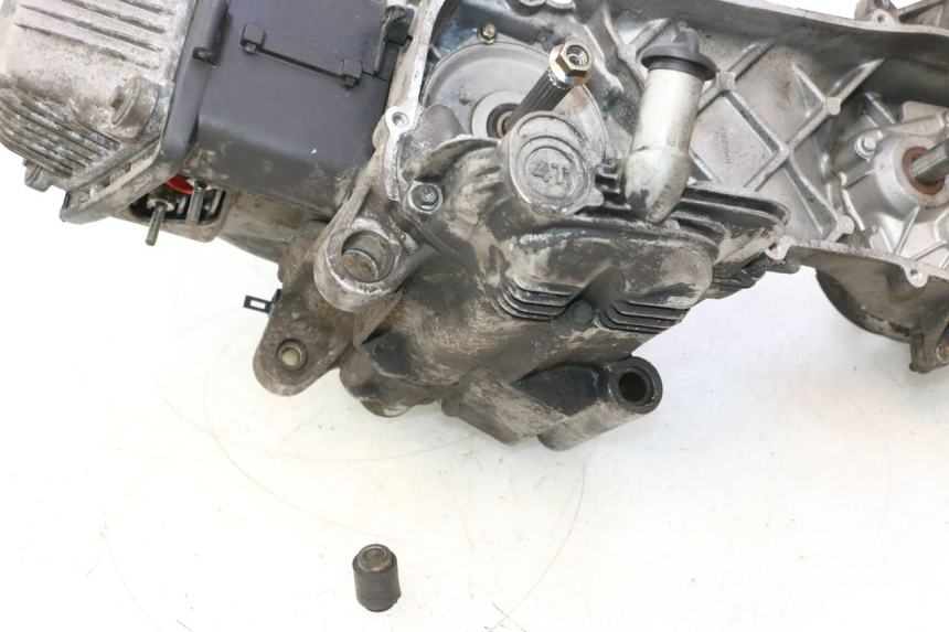photo de MOTOR PIAGGIO ZIP 4T 50 (2006 - 2017) - Otra perspectiva