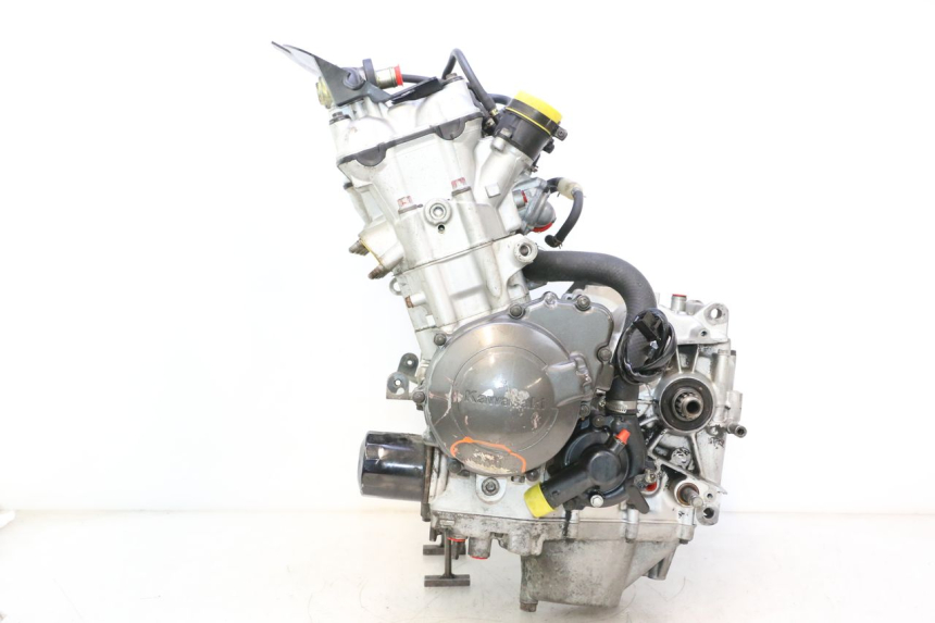 photo de MOTOR KAWASAKI ZX-6R ZX6R 600 (1995 - 1997) - Zoom sobre los componentes