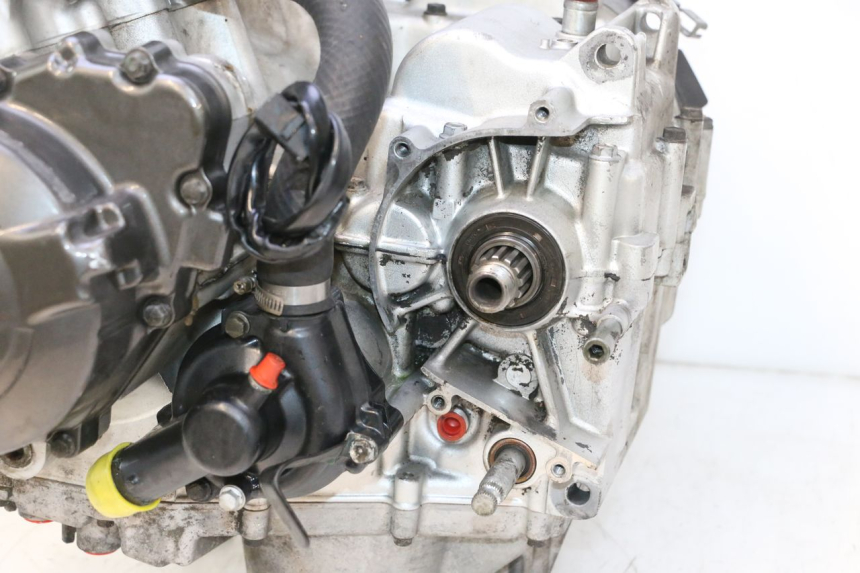 photo de MOTOR KAWASAKI ZX-6R ZX6R 600 (1995 - 1997) - Estado de la superficie y material
