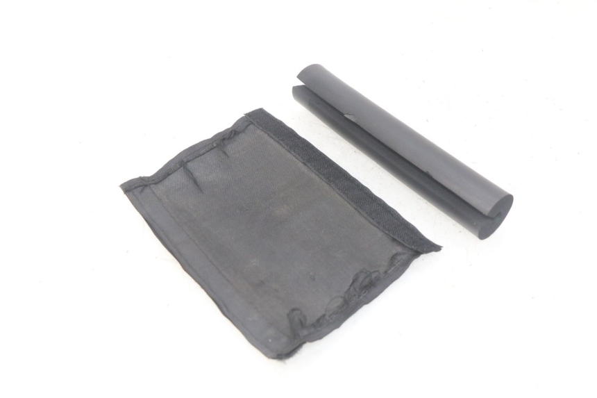 photo de ESPUMA DE MANILLAR KAWASAKI KLX 110 (2010 - 2022) - Primer plano técnico