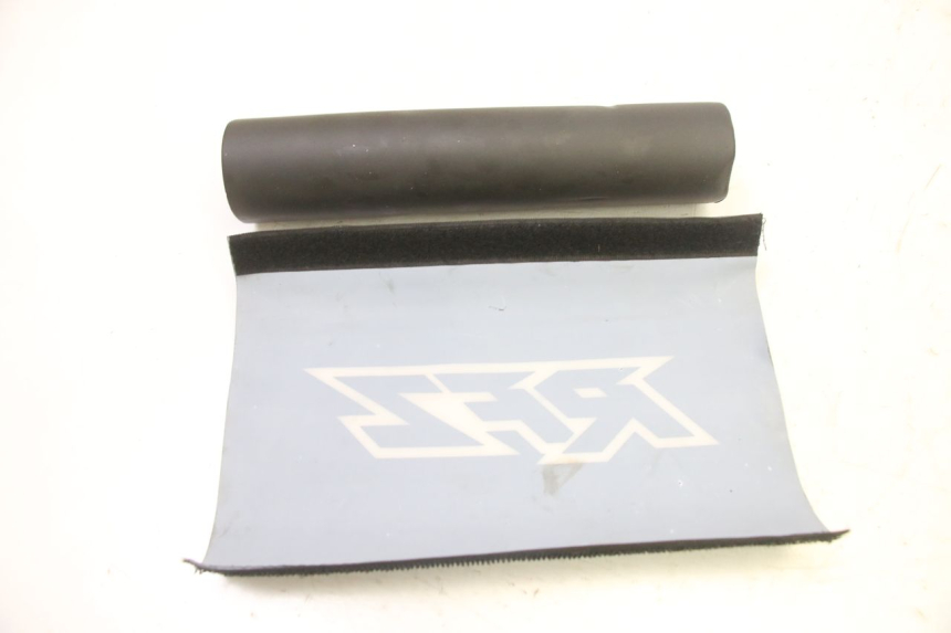 photo de ESPUMA DE MANILLAR APOLLO RFZ 125 - Otra perspectiva