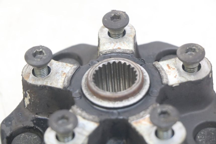 photo de BUJE DE RUEDA TRASERA SYM FIDDLE 3 III 125 (2014 - 2020) - Zoom estado de uso