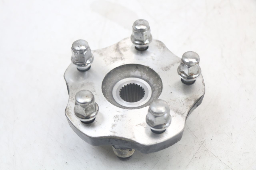 photo de BUJE DE RUEDA TRASERA SYM FIDDLE 3 III 125 (2014 - 2020) - Primer plano técnico