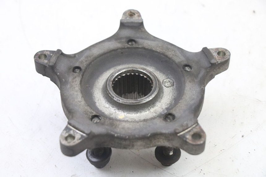 photo de CUBO RUEDA TRASERA GILERA NEXUS 300 (2008 - 2013) - Primer plano técnico