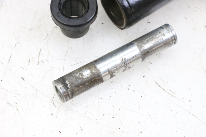 photo de CUBO RUEDA TRASERA HYTRACK HY S 4X4 410 (2013 - 2016) - Zoom estado de uso