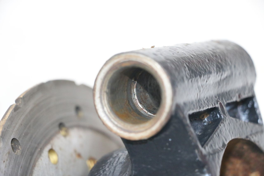 photo de CUBO RUEDA TRASERA HYTRACK HY S 4X4 410 (2013 - 2016) - Estado de la superficie y material