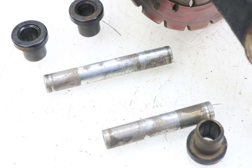 photo de CUBO RUEDA TRASERA HYTRACK HY S 4X4 410 (2013 - 2016) - Recambio usado revisado