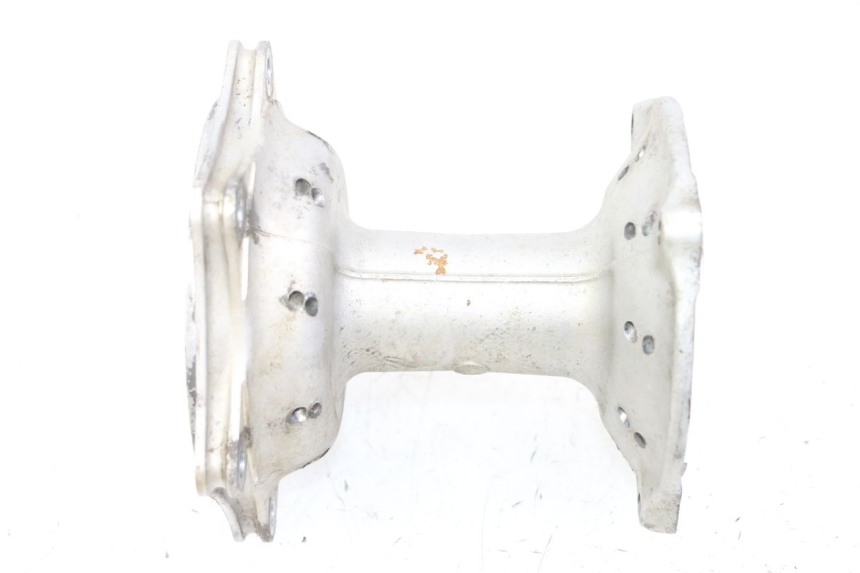 photo de CUBO RUEDA TRASERA KAWASAKI KX F KXF 450 (2009 - 2011) - Detalles de los puntos de fijación