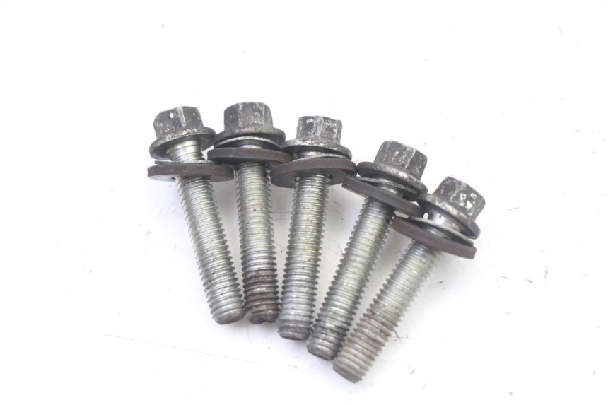 photo de BUJE DE RUEDA TRASERA GILERA NEXUS 125 (2009 - 2013) - Detalles de los puntos de fijación