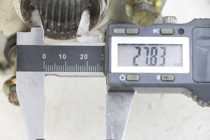 photo de CUBO RUEDA TRASERA PIAGGIO BEVERLY 125 (1998 - 2005) - Detalle de la pieza