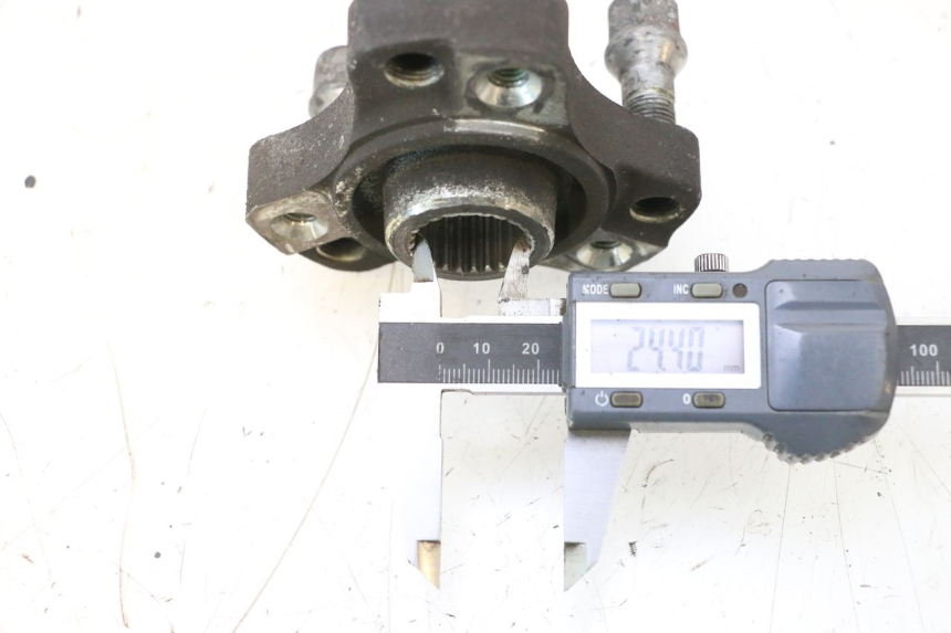 photo de CUBO RUEDA TRASERA PEUGEOT SATELIS COMPRESSOR K15 125 (2006 - 2009) - Zoom estado de uso