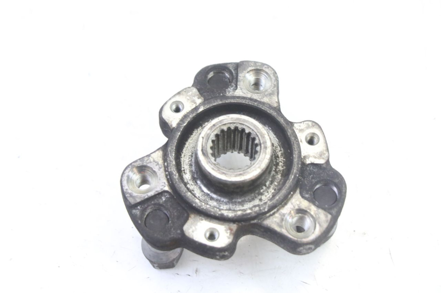 photo de CUBO RUEDA TRASERA PEUGEOT SATELIS 125 (2013 - 2018) - Primer plano técnico