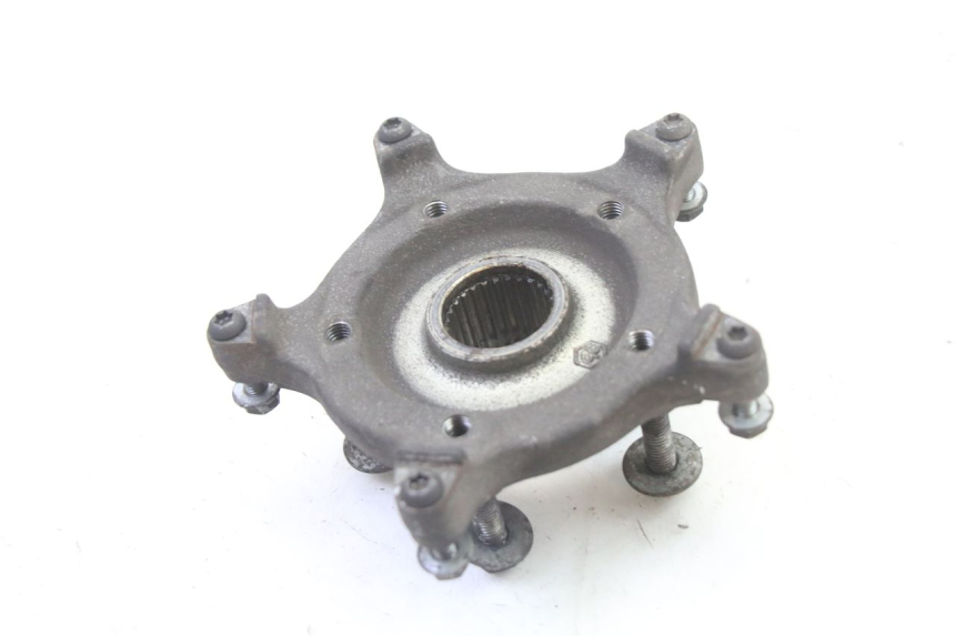 photo de CUBO RUEDA TRASERA PEUGEOT SATELIS 250 (2006 - 2012) - Primer plano técnico