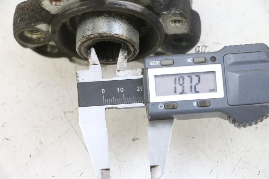 photo de CUBO RUEDA TRASERA PEUGEOT SATELIS 125 (2013 - 2018) - Detalle de la pieza