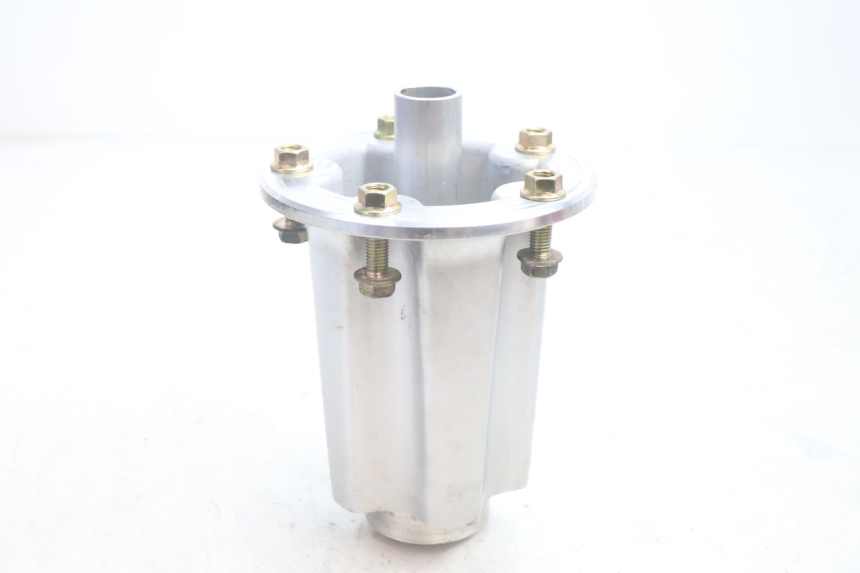 photo de CUBO RUEDA TRASERA CAN-AM SPYDER RS 1000 (2008 - 2012) - Vista principal