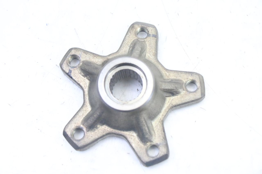 photo de BUJE DE RUEDA TRASERA APRILIA SXR 50 (2021 - 2023) - Otra perspectiva