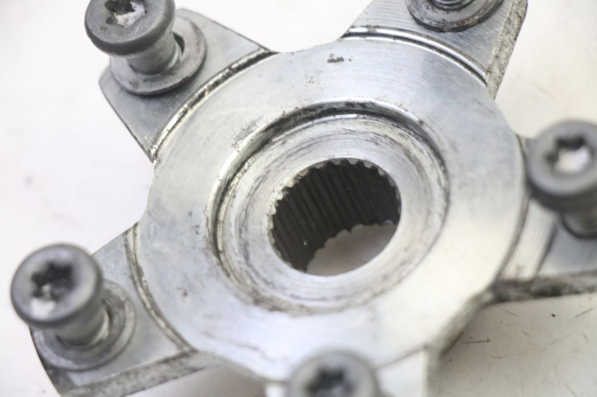 photo de BUJE DE RUEDA TRASERA APRILIA SXR 50 (2021 - 2023) - Zoom estado de uso