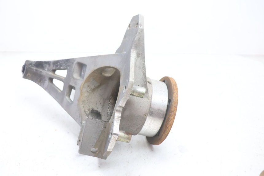 photo de CUBO RUEDA TRASERA BOOM TRIKE FUN 500 (2004 - 2010) - Marcados y referencias originales