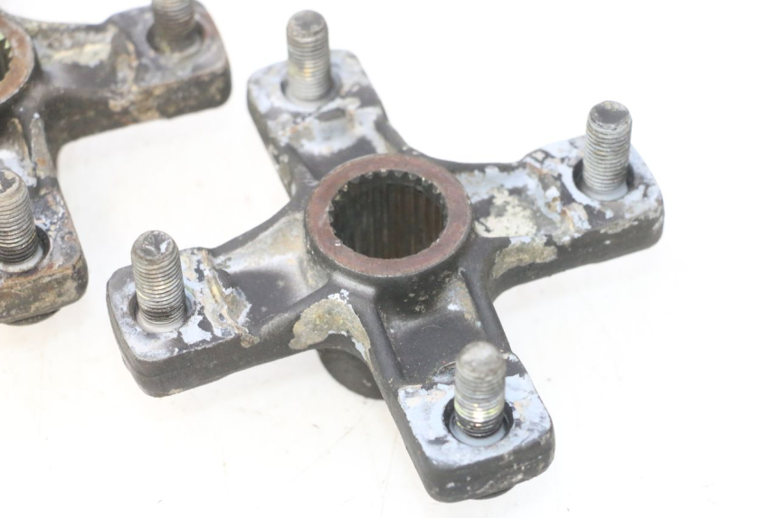 photo de CUBO RUEDA TRASERA SMC XROAD 150 - Recambio usado revisado