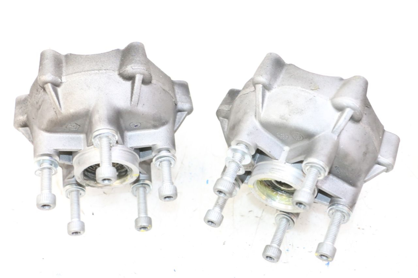 photo de CUBO RUEDA DELANTERA PIAGGIO MP3 HPE 310 (2024 - 2025) - Zoom estado de uso