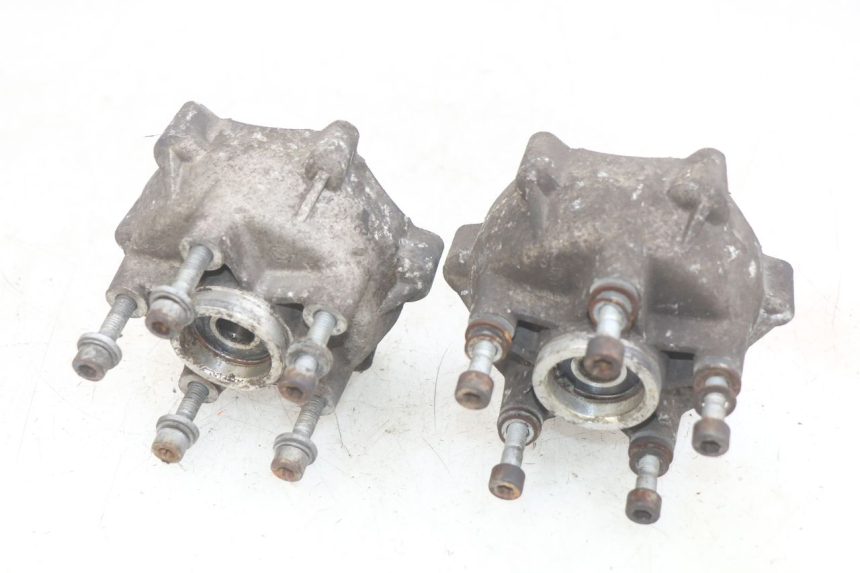 photo de BUJE DE RUEDA DELANTERA PIAGGIO MP3 LT 400 (2007 - 2012) - Primer plano técnico