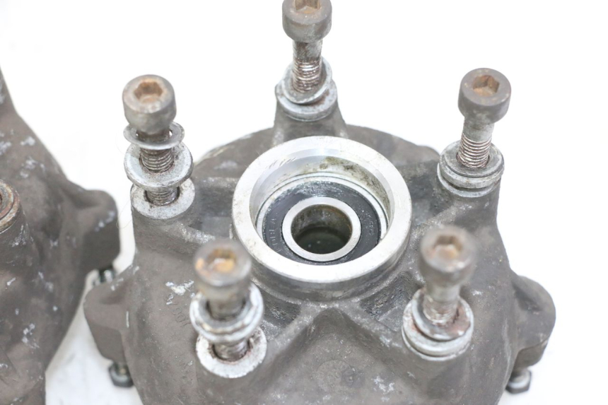 photo de BUJE DE RUEDA DELANTERA PIAGGIO MP3 LT 400 (2007 - 2012) - Zoom estado de uso