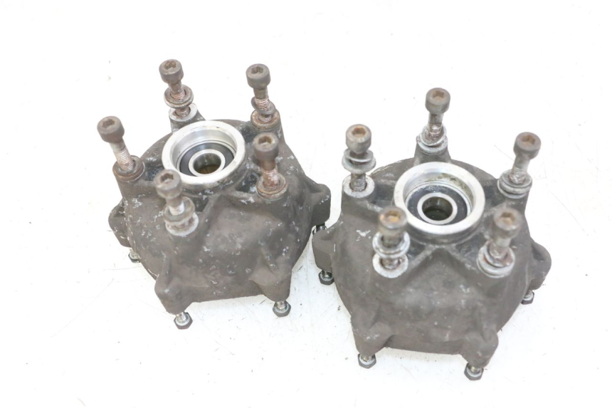 photo de BUJE DE RUEDA DELANTERA PIAGGIO MP3 LT 400 (2007 - 2012) - Primer plano técnico