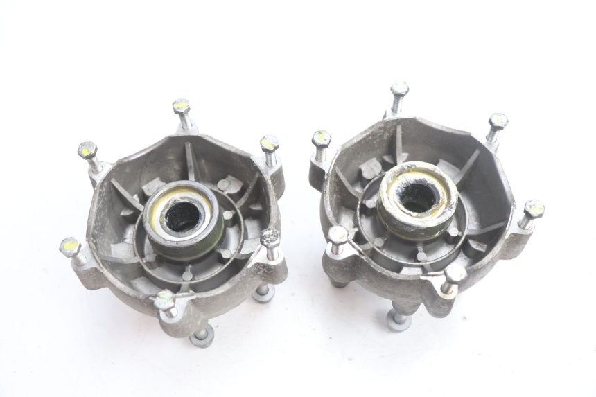 photo de BUJE DE RUEDA DELANTERA PIAGGIO MP3 LT 400 (2007 - 2012) - Zoom estado de uso